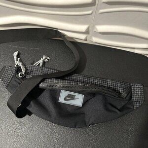 Nike fannypack